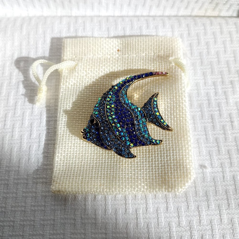 Blue Rhinestone Angelfish Pin Broach - Picture 3 of 4